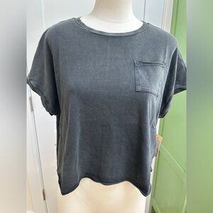 The Commons NWT cropped tshirt